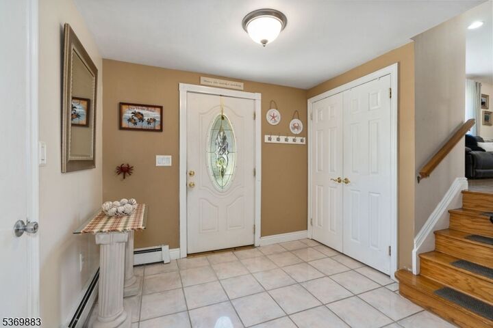 Property Photo:  22 Rhonda Pl  NJ 07465 