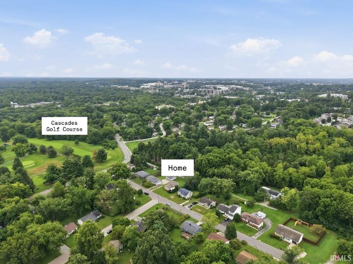 Property Photo: 831 W Briarcliff Drive IN 47404