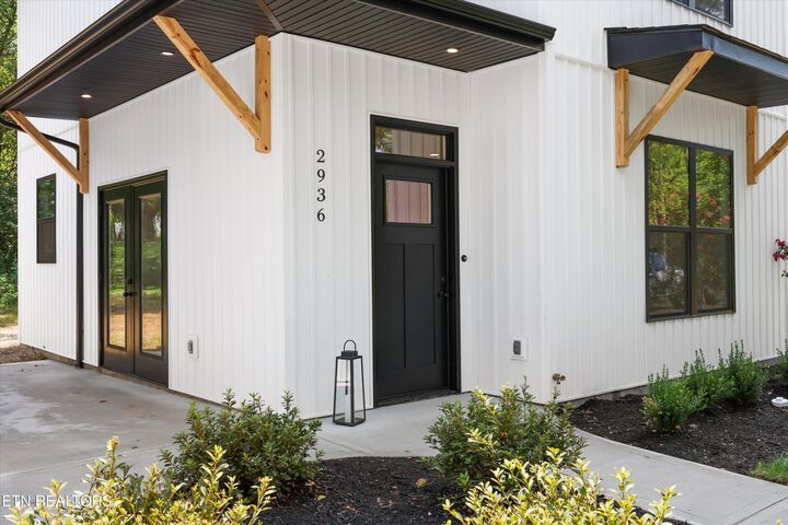 Property Photo: 2936 Beaumaple Way TN 37917