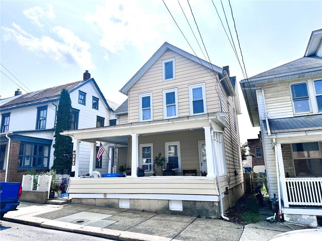 Property Photo:  236 2nd Street  PA 18080 