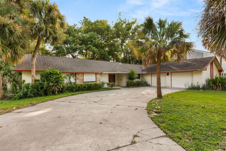 Property Photo: 3889 N Lake Orlando Parkway FL 32808