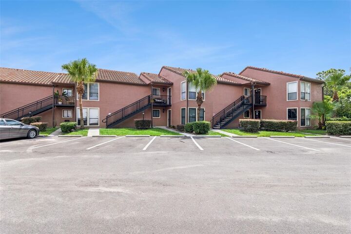 Property Photo:  623 Grenadine Court 623  FL 32792 