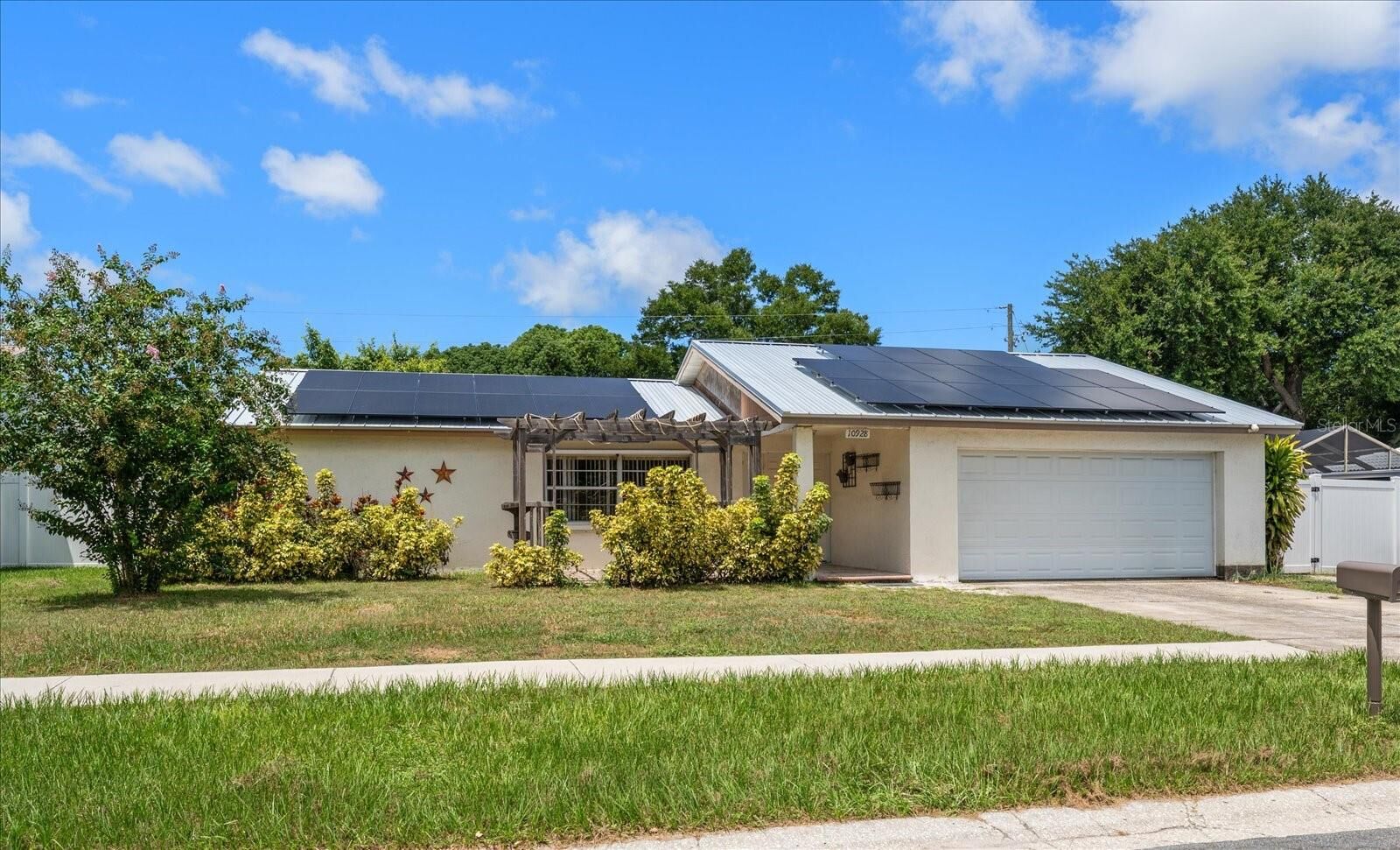 Property Photo: 10928 118th Street FL 33778