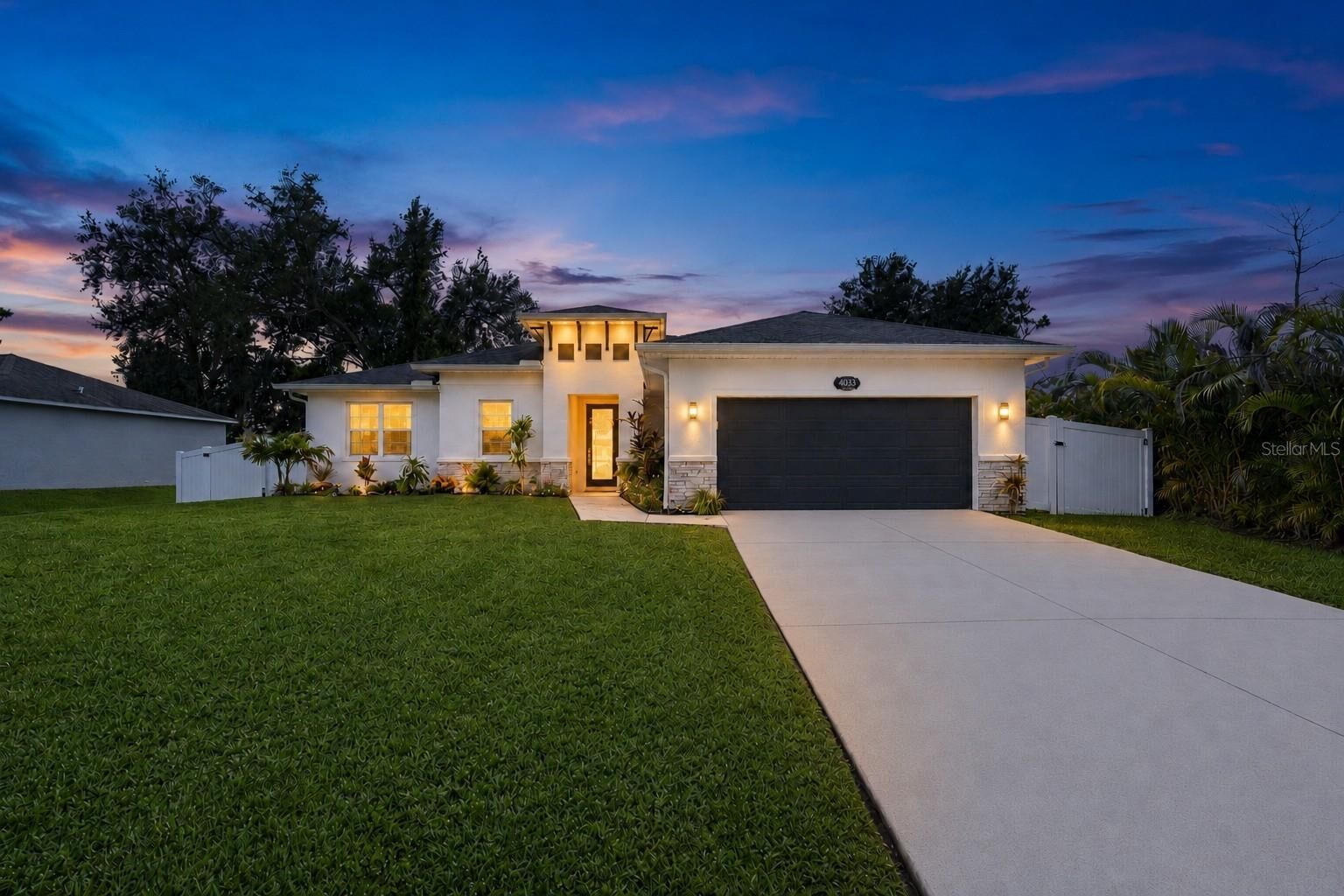 Property Photo:  4033 Union Lane  FL 34288 