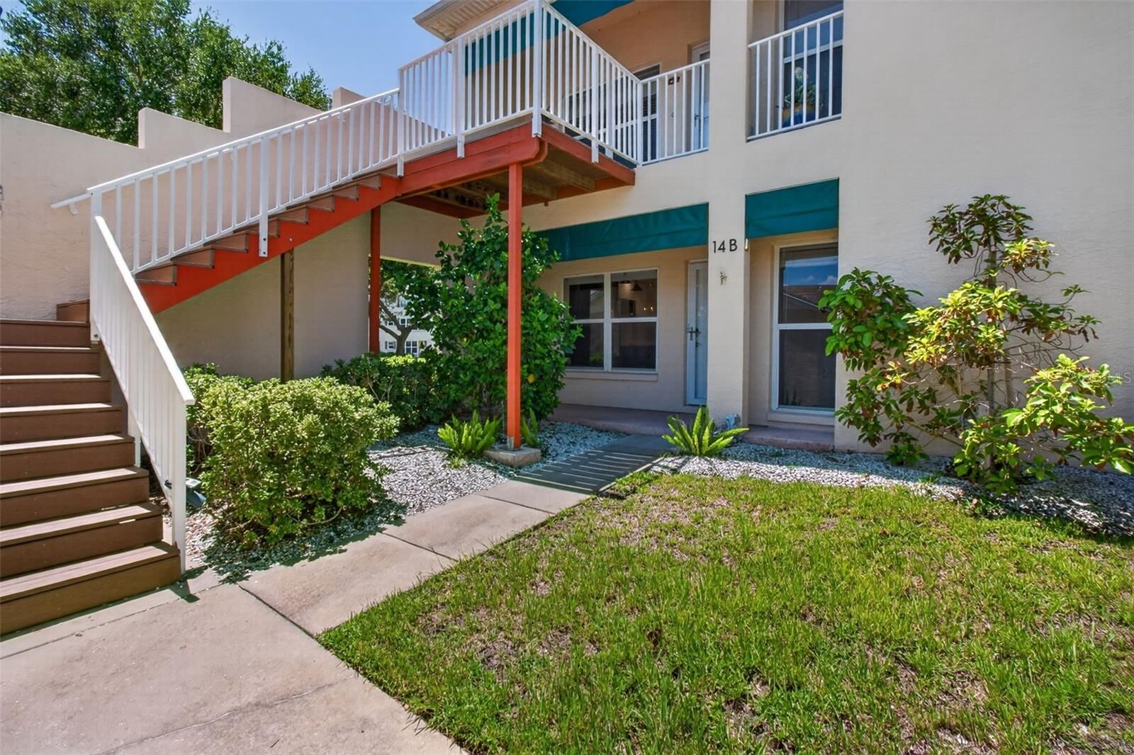 Property Photo:  6330 99th Way N 14B  FL 33708 