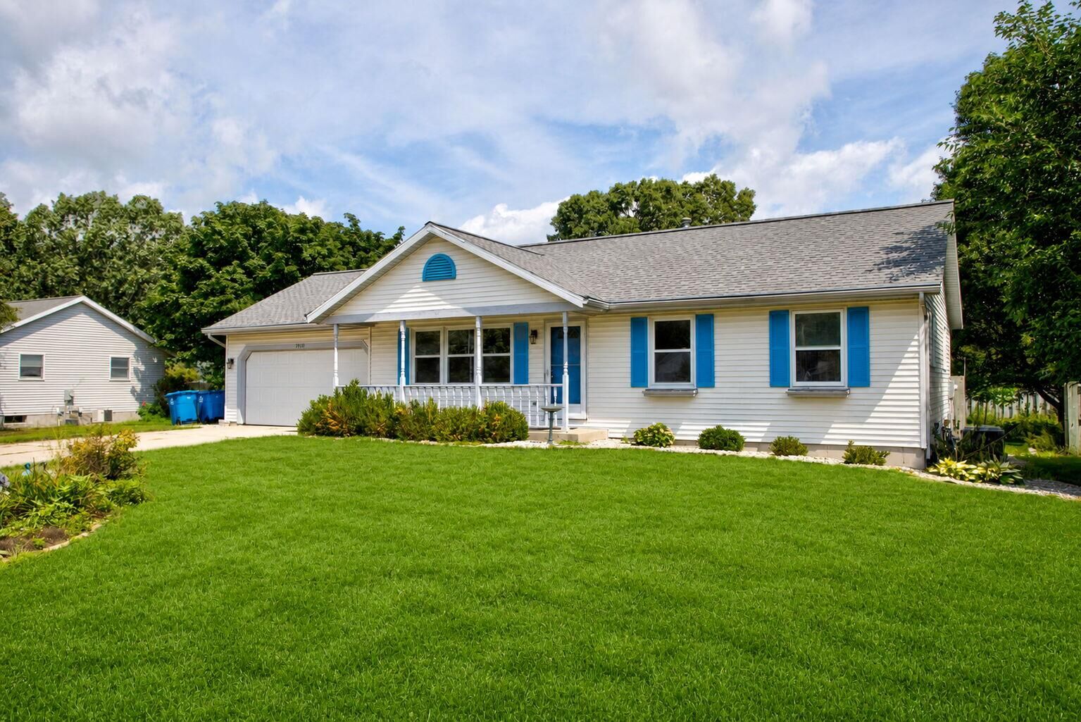 Property Photo:  15469 Mercury Drive  MI 49417 