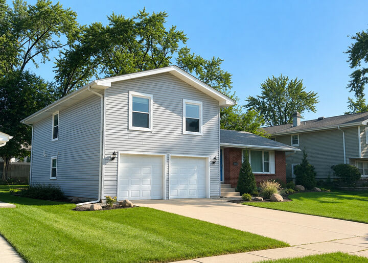 Property Photo: 1340 Newcastle Lane IL 60169