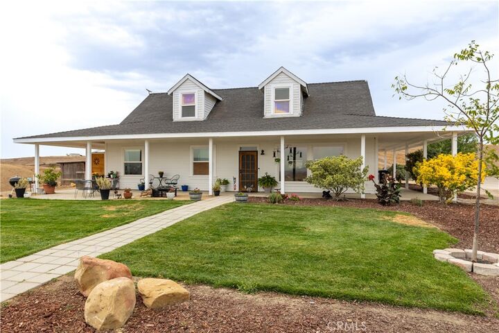 Property Photo:  4650 Rolling Hills  CA 93446 