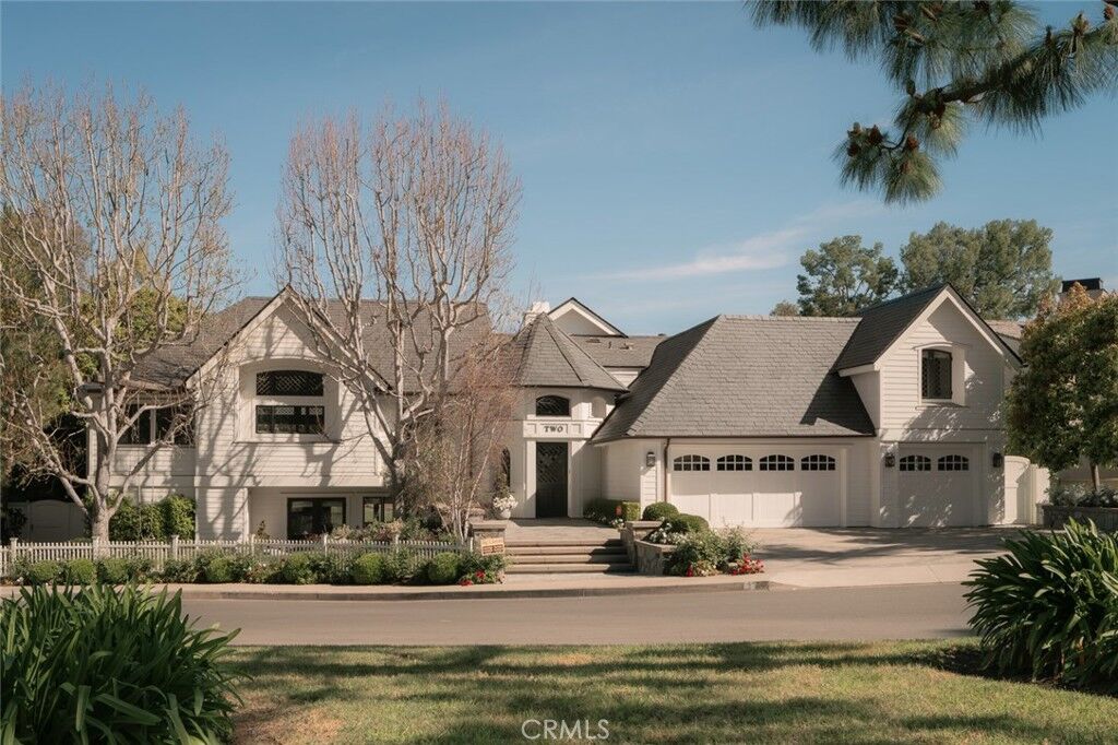 Property Photo:  2 Royal Saint George Road  CA 92660 