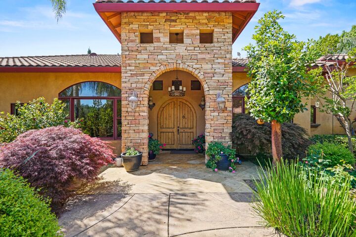 Property Photo:  5411 Julietta Place  CA 95648 