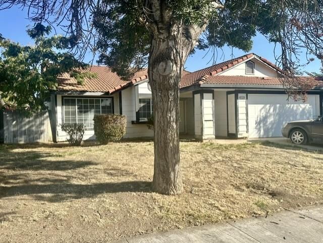 Property Photo:  1507 Oak Canyon Drive  CA 95360 