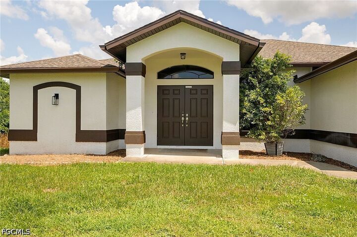 Property Photo: 691 Manhattan Street E FL 33974