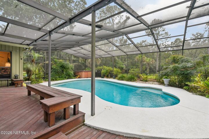 Property Photo:  4526 Oak Bay Drive W  FL 32277 