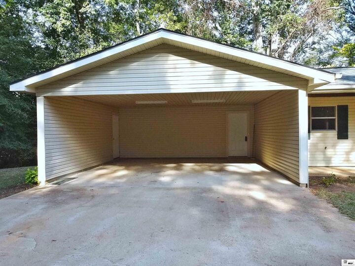 Property Photo: 317 Emerson Road LA 71234