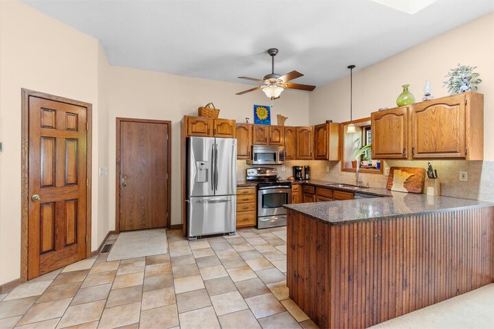 Property Photo:  840 Hallam Avenue N  MN 55115 