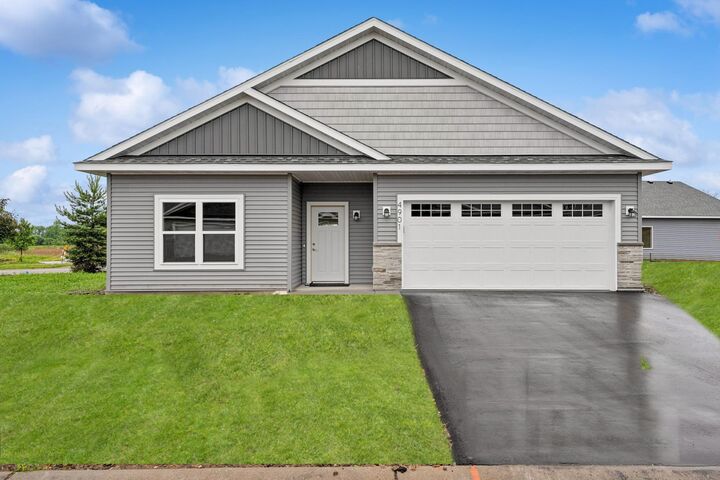 Property Photo:  4921 Evergreen Drive N  MN 55038 