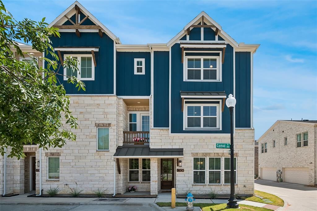 Property Photo:  800 Comal Drive  TX 75075 