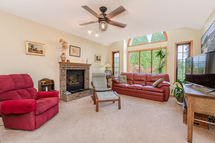 Property Photo: 116 Larsen Avenue BC V0E 1V2