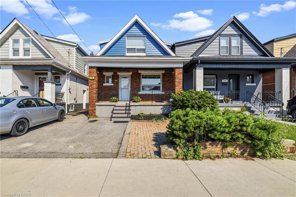 Property Photo: 138 Cameron Avenue N ON L8H 4Z3