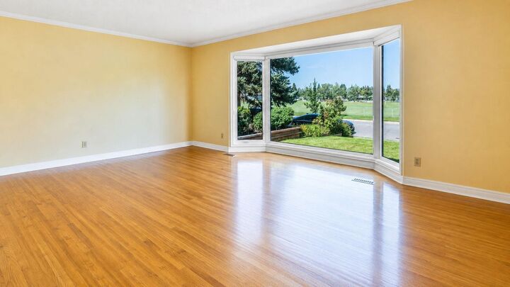Property Photo:  1027 Lake Sylvan Drive SE  AB T2J 2P9 