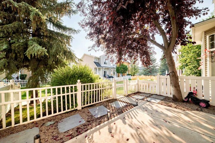 Property Photo: 252 McKenzie Towne Link SE AB T2Z 4G3