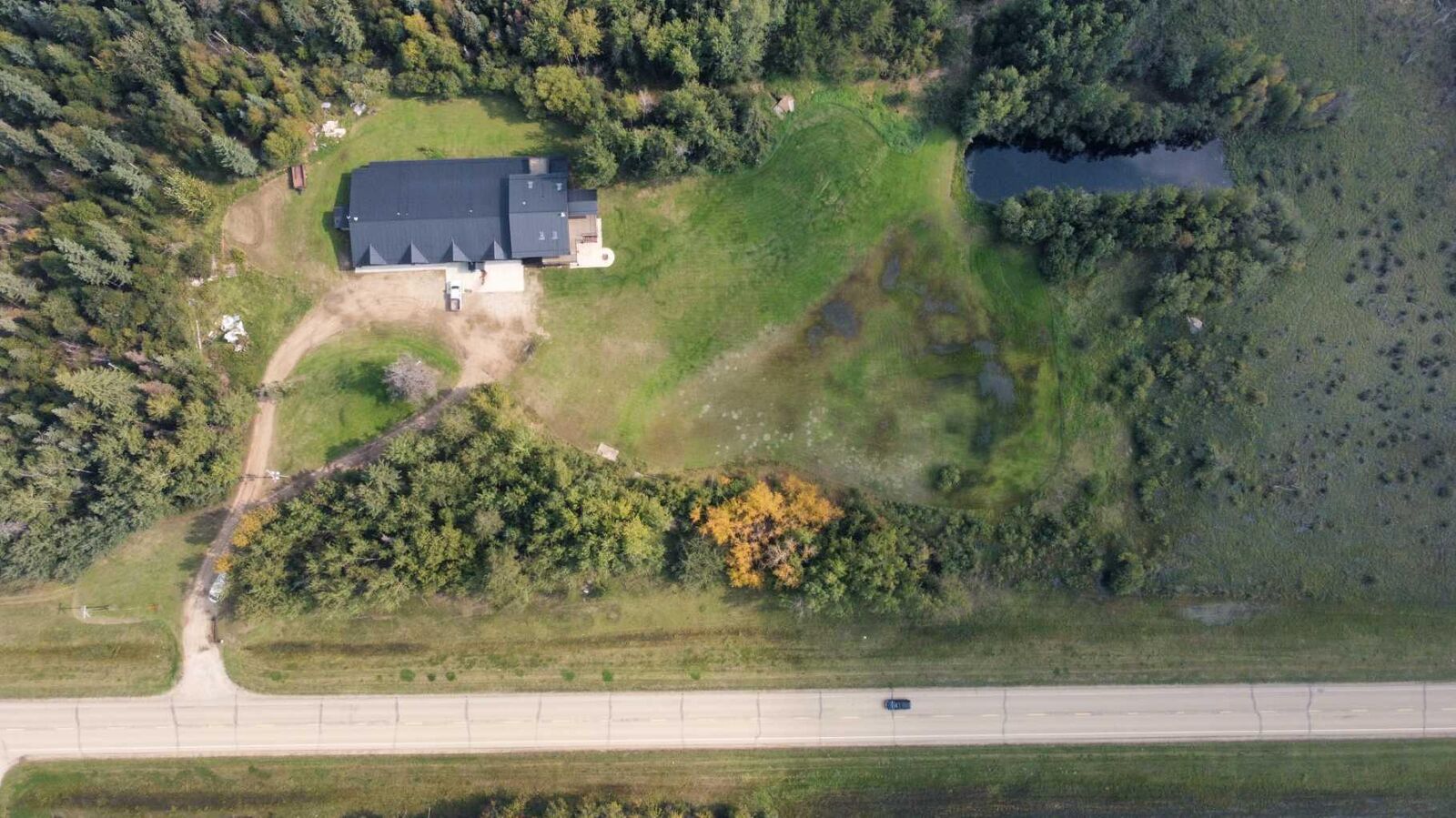 Property Photo: 655059 Highway 813 AB T9S 2A2