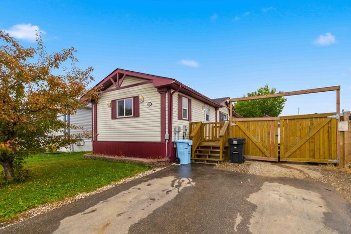 Property Photo:  188 McKinlay Crescent  AB T9K 2M8 