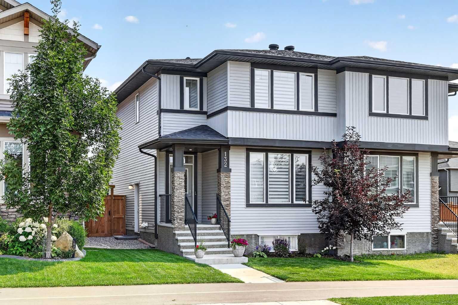 Photo de la propriété:  132 Creekside Drive SW  AB T2X 4R5 