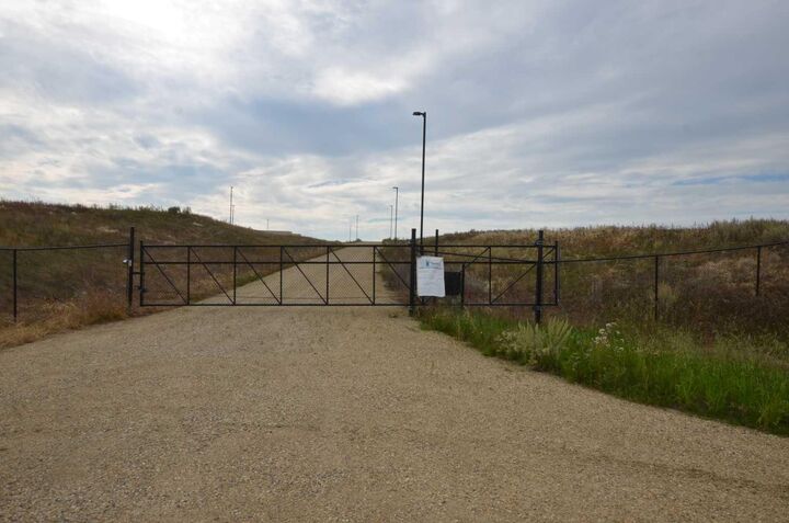 Property Photo: 38250 Range Road 263 AB T4E 3A2