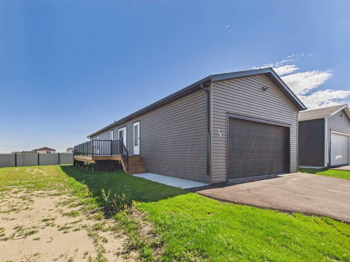 Property Photo: 79 McKay Place AB T0M 1J2