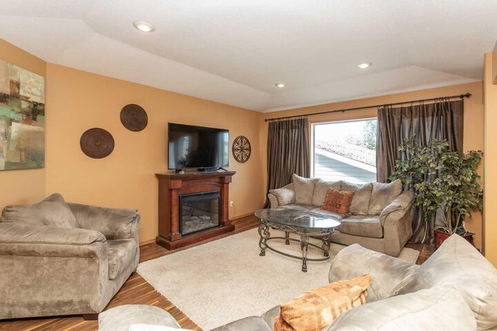 Property Photo: 717 Lancaster Drive AB T4R 2T5