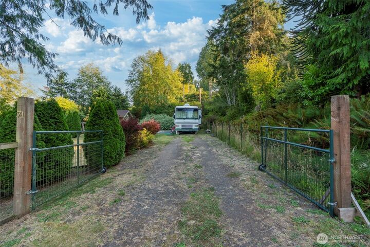 Property Photo:  71 W Cedar  WA 98365 