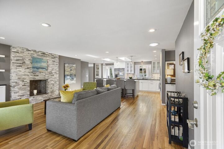 Property Photo:  2701 NE 24th Street  WA 98056 