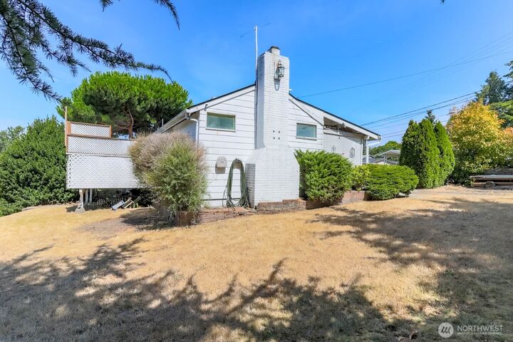 Property Photo:  24925  20th Avenue S  WA 98198 