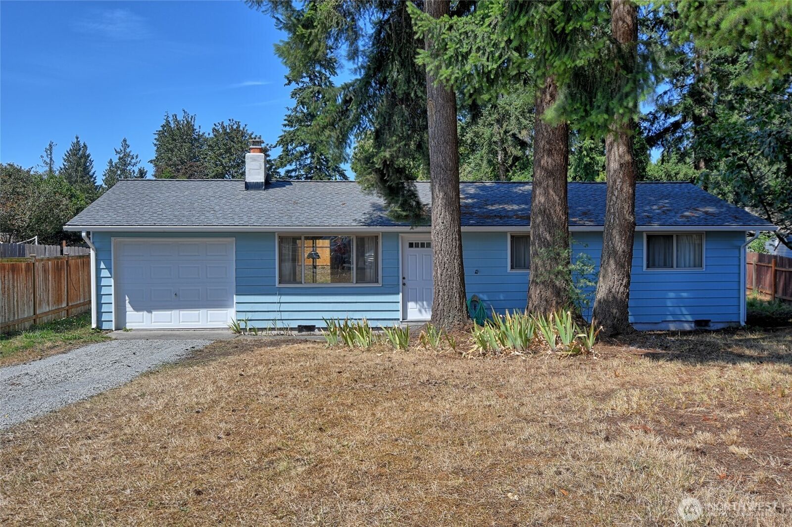 Property Photo:  6115  201st Pl NE  WA 98223 