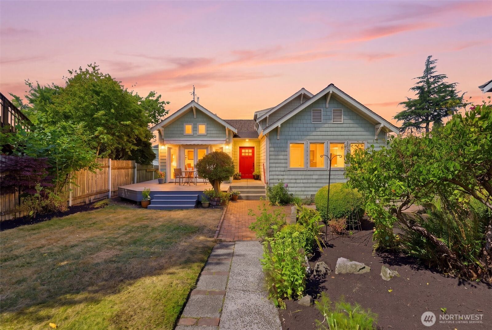 Property Photo:  1117 N 26th Street  WA 98403 