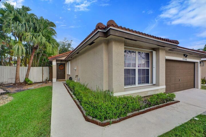 Property Photo: 1948 SW 177th Avenue FL 33029