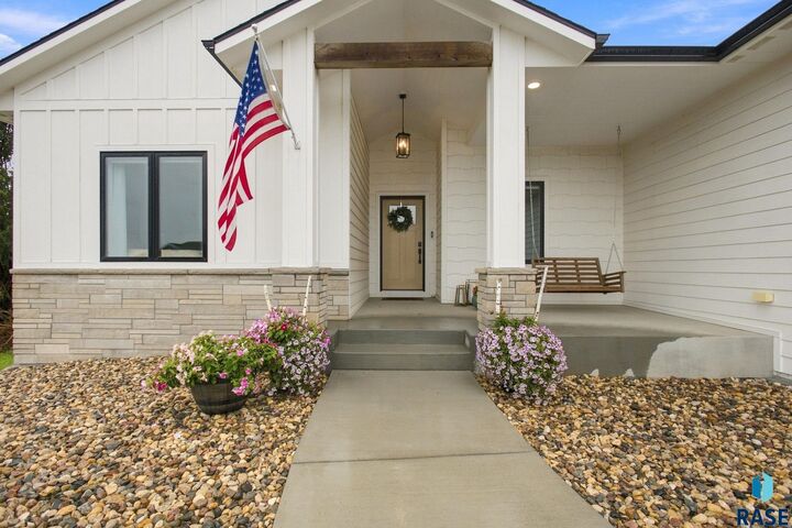 Property Photo:  8032 E Norway Pine Trl  SD 57110 