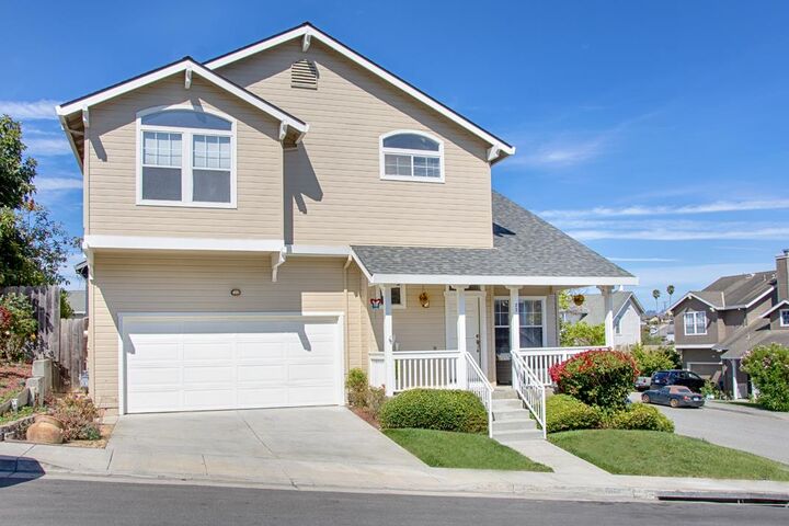 Property Photo:  73 Firethorne Way  CA 95076 