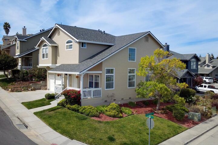 Property Photo:  73 Firethorne Way  CA 95076 