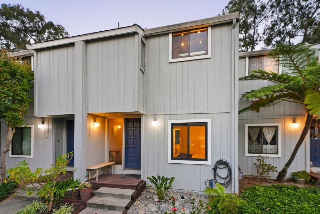 Property Photo:  21147 East Cliff Drive  CA 95062 