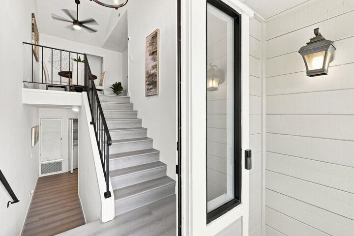 Property Photo: 31 Arabian Way CA 95066