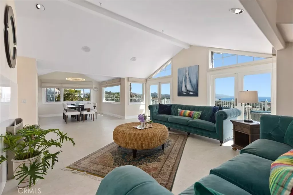 Property Photo:  24448 Alta Vista Drive 21  CA 92629 