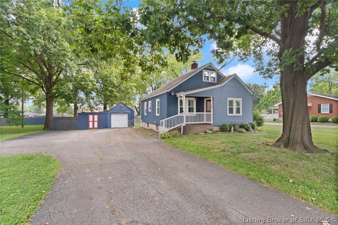 Property Photo:  1672 Garretson Lane  IN 47150 