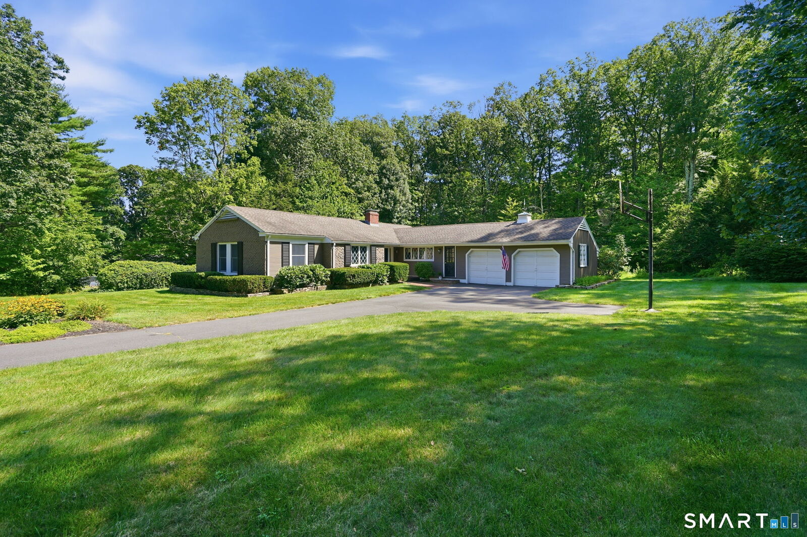 Property Photo:  165 Winding Lane  CT 06001 