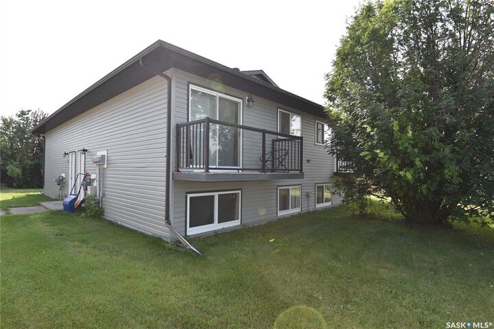 Property Photo: 307 6th Street E SK S0E 1E0