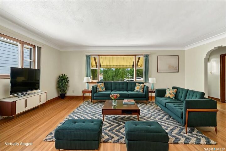Property Photo: 1325 Temperance Street SK S7N 0P4