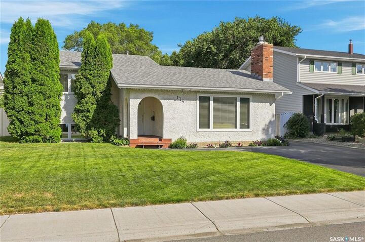Property Photo:  174 Green Meadow Road  SK S4V 0A8 