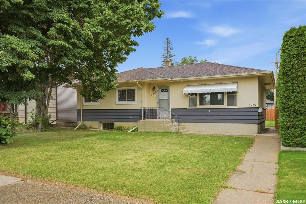 Property Photo:  1915 Dufferin Avenue  SK S7J 1B6 