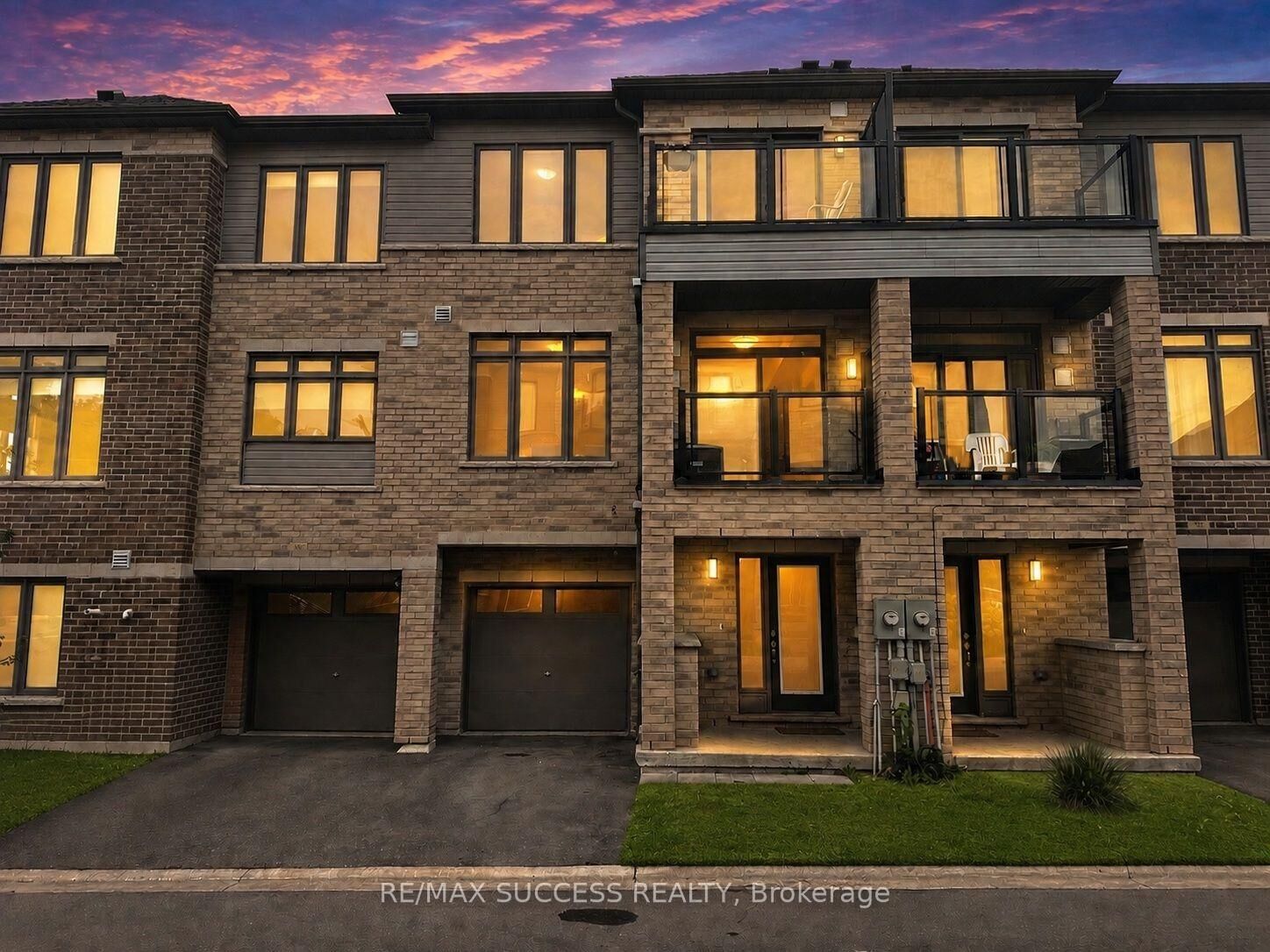 Property Photo: 585 Colborne Street E 502 ON N3S 0K4